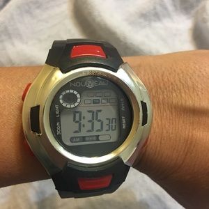 Nouveau Digital Watch